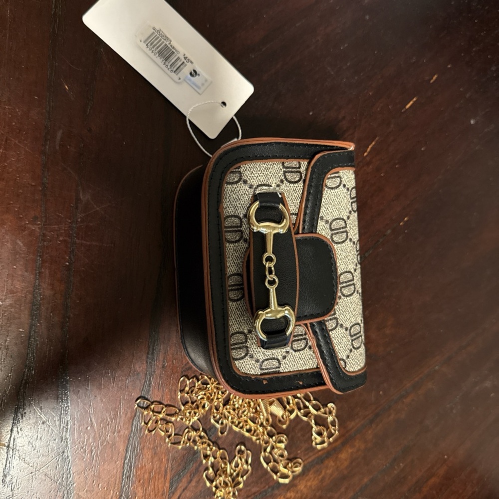 Stylish Black and Tan Women's Bag
